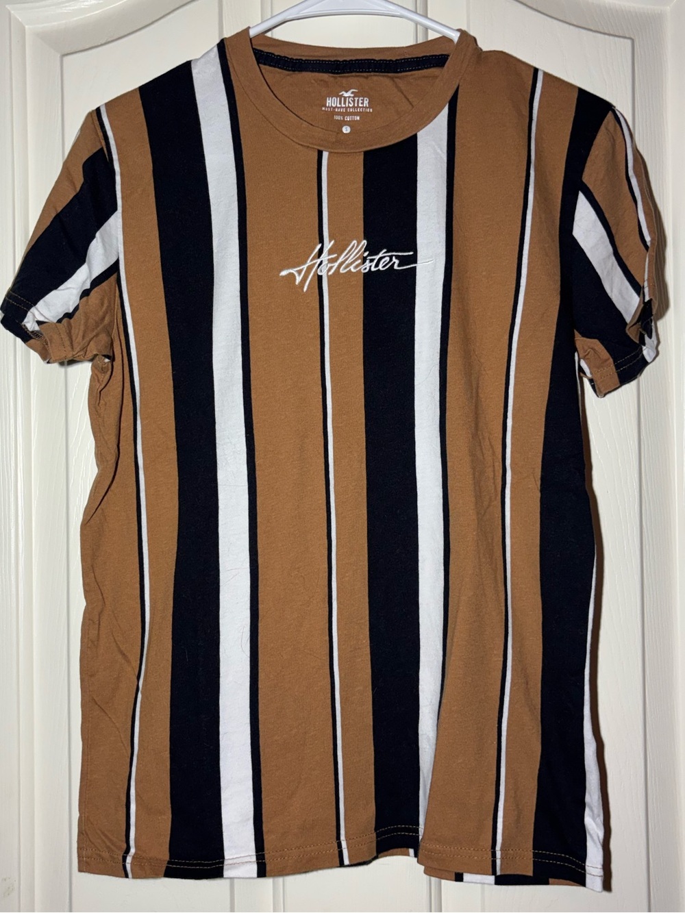 Hollister Men’s Vertical Stripe Crew Tee in Brown, Black & White